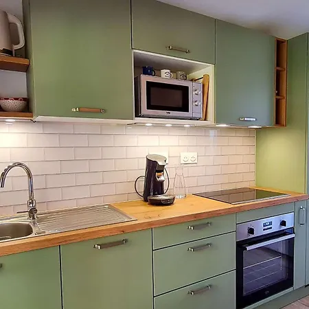 Jolie Maison Avec Parking Et Jardin Au Coeur De Loix