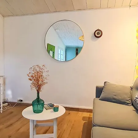 Jolie Maison Avec Parking Et Jardin Au Coeur De